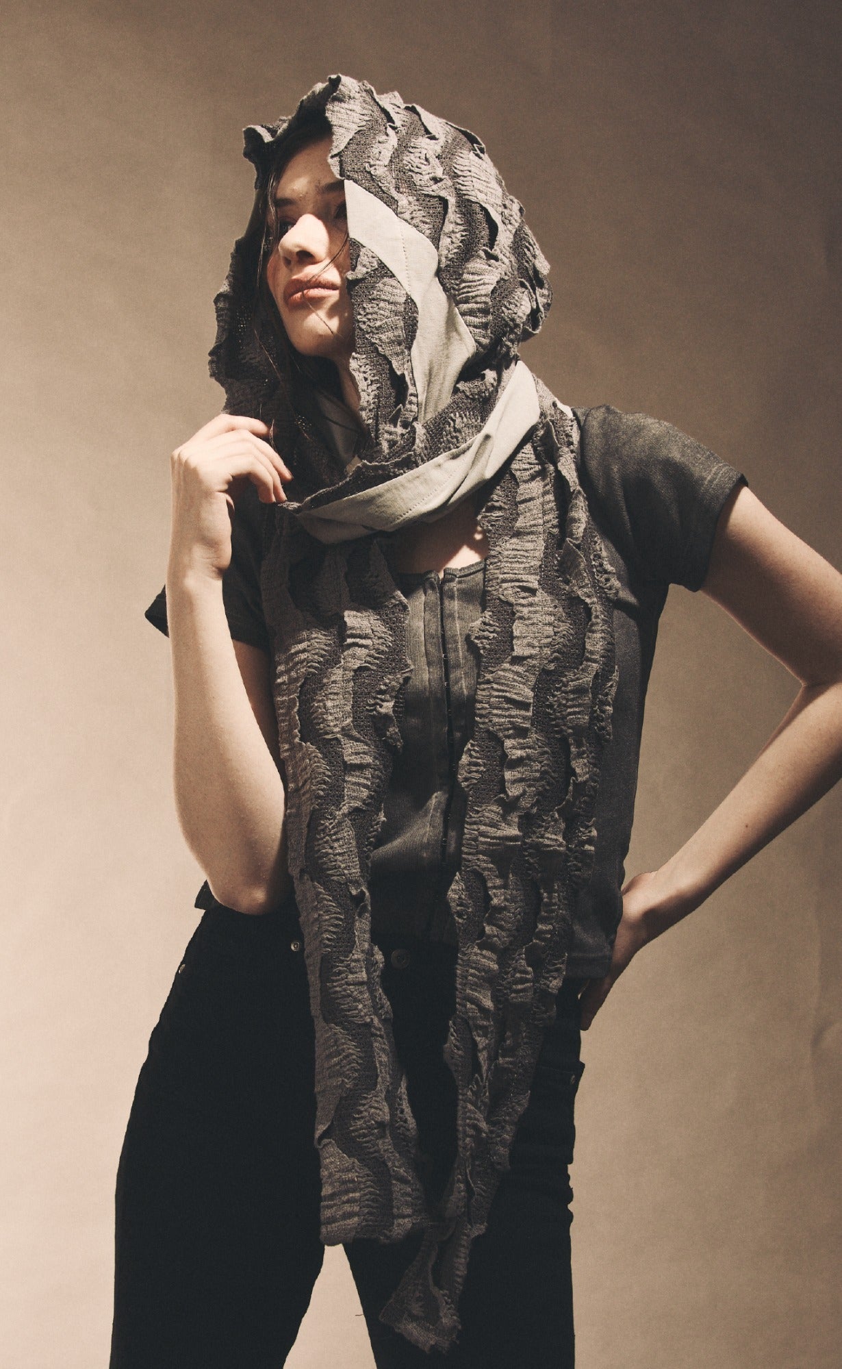 cutout-ss-26-knit-hooded-scarf-khaki-gray-khaki-gray-s
