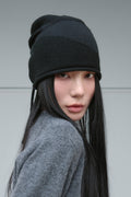 [SIS A] CONTRAST EMBOSS STRING BEANIE / BLACK