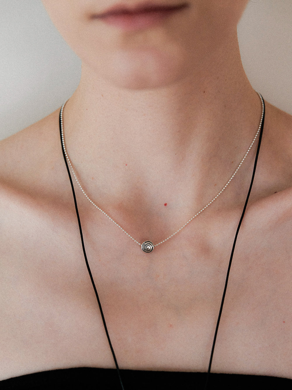 midnight-moment-ss-26-spiral-ball-chain-necklace-silver-silver-s