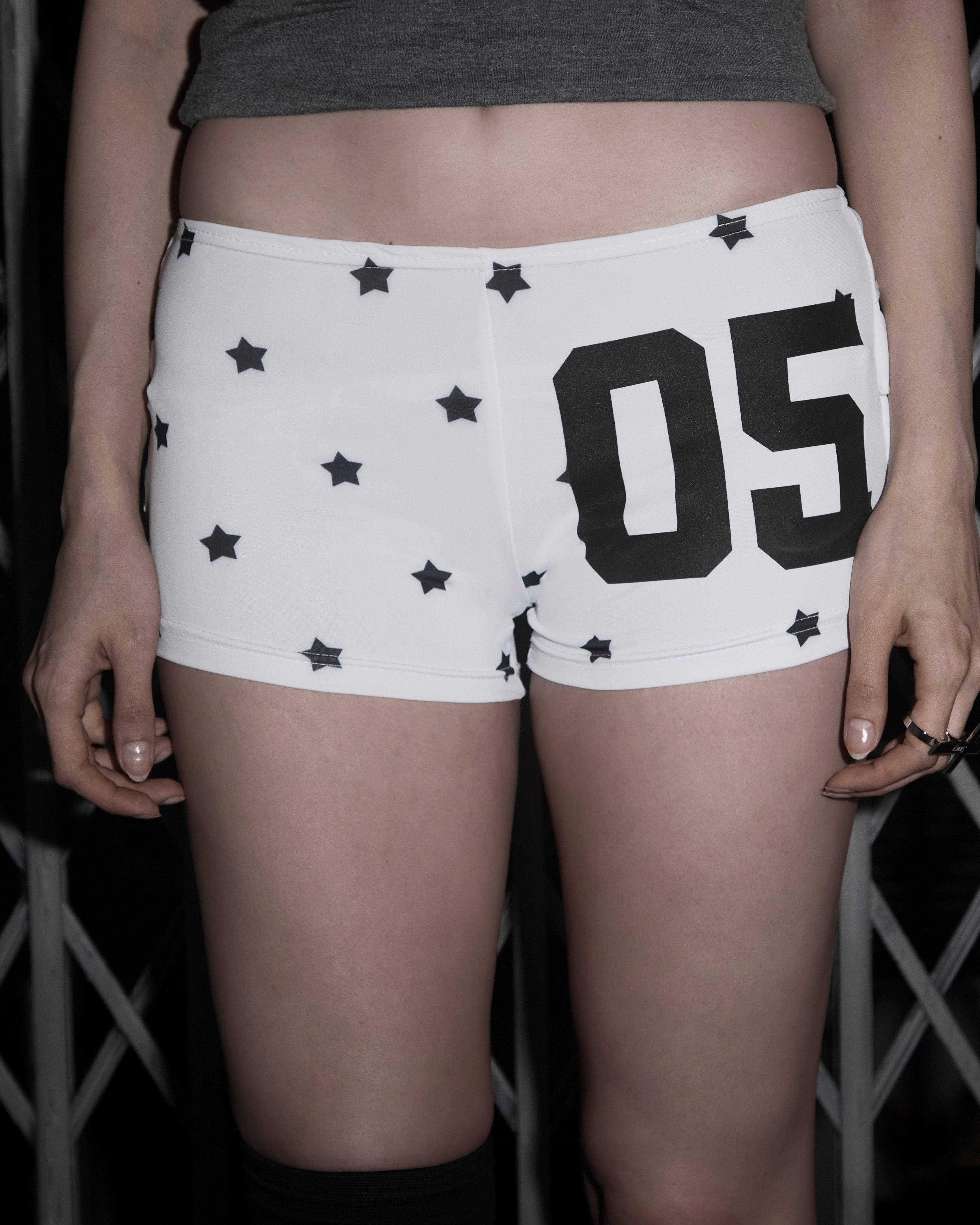 saucy-ss-25-05-frill-shorts-(star)