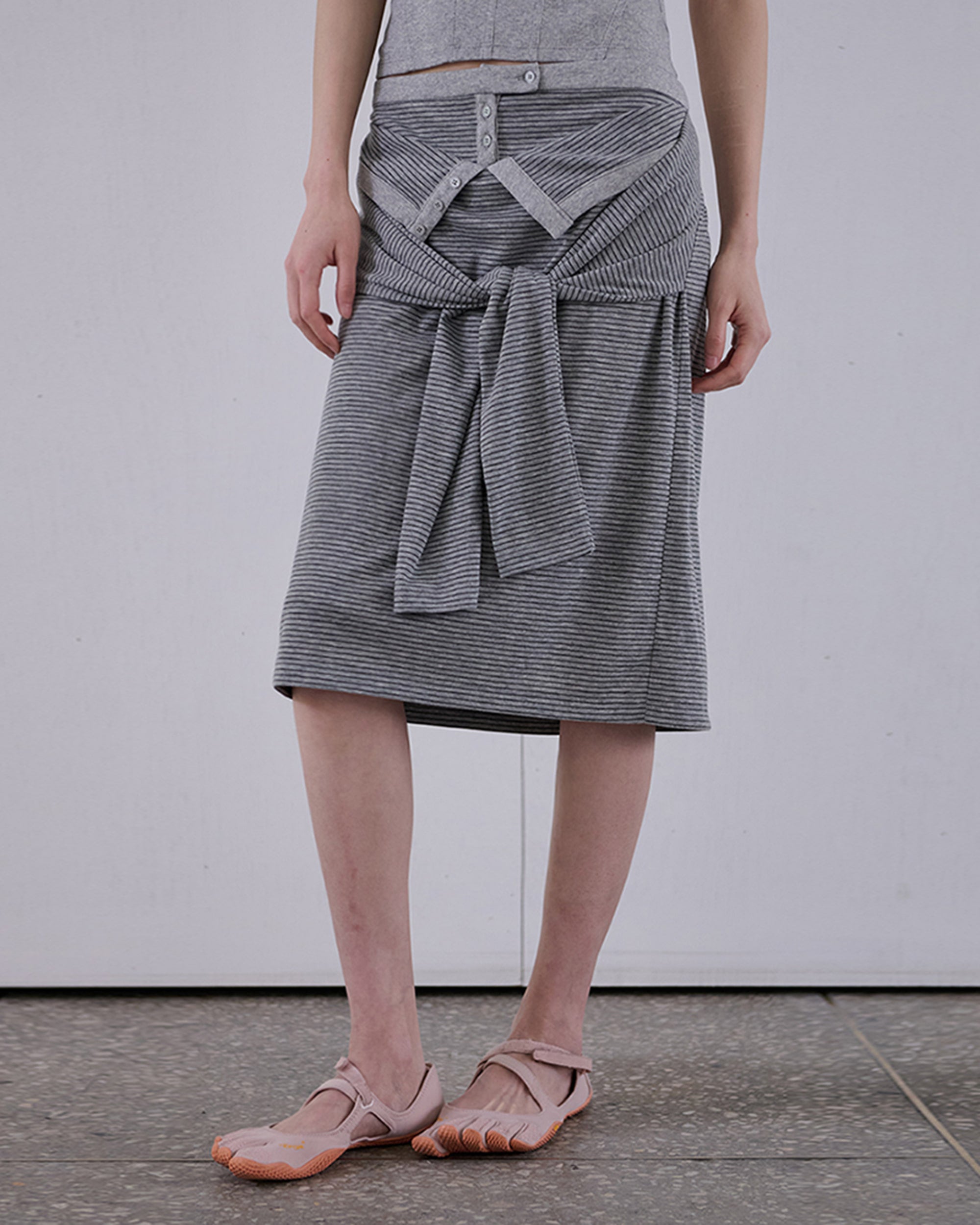 ordes-ss-26-stripe-wrap-tie-skirt-grey-grey-s