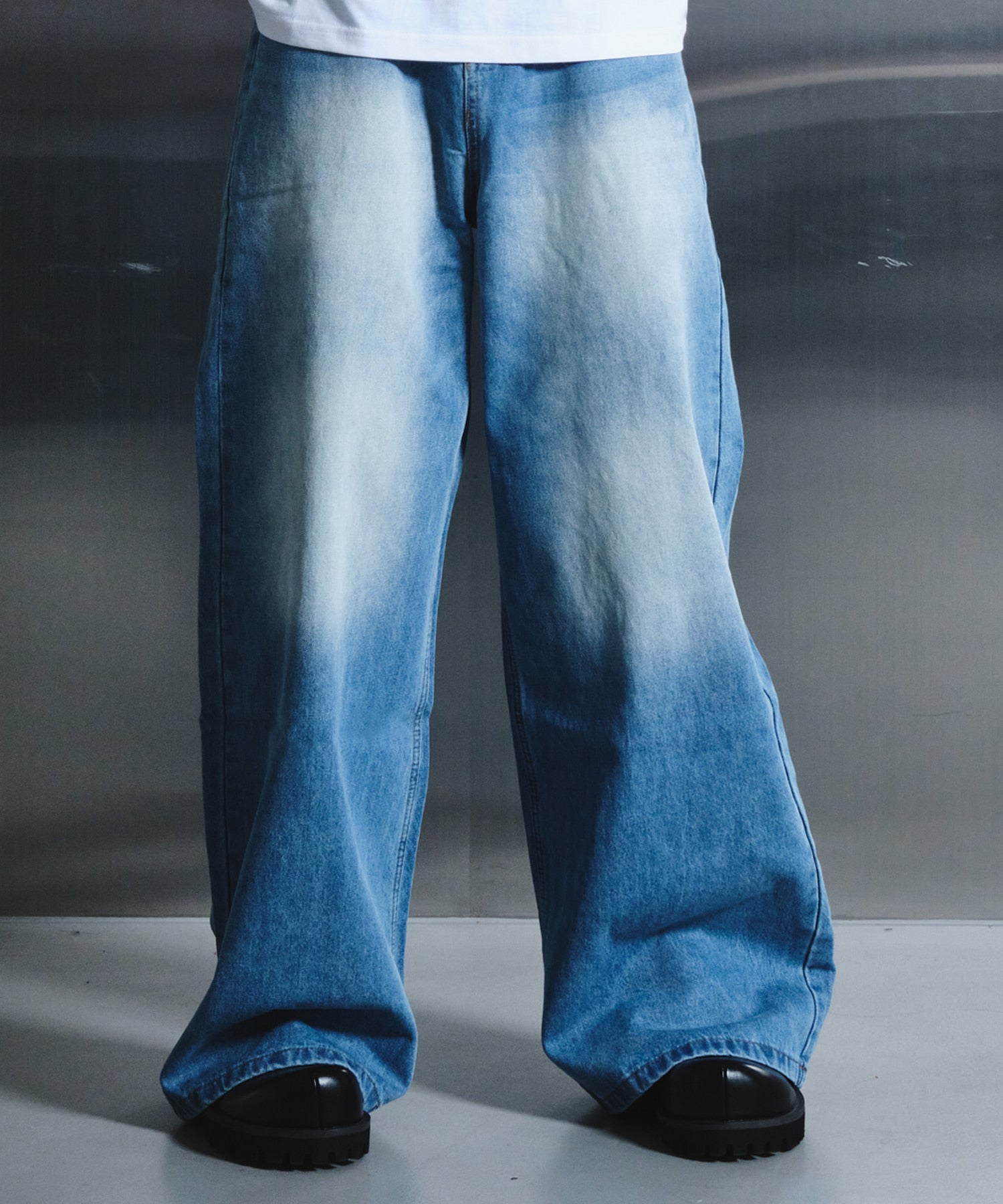 dwscompany-ss-25-double-washed-wide-denim-pants-(light-blue)