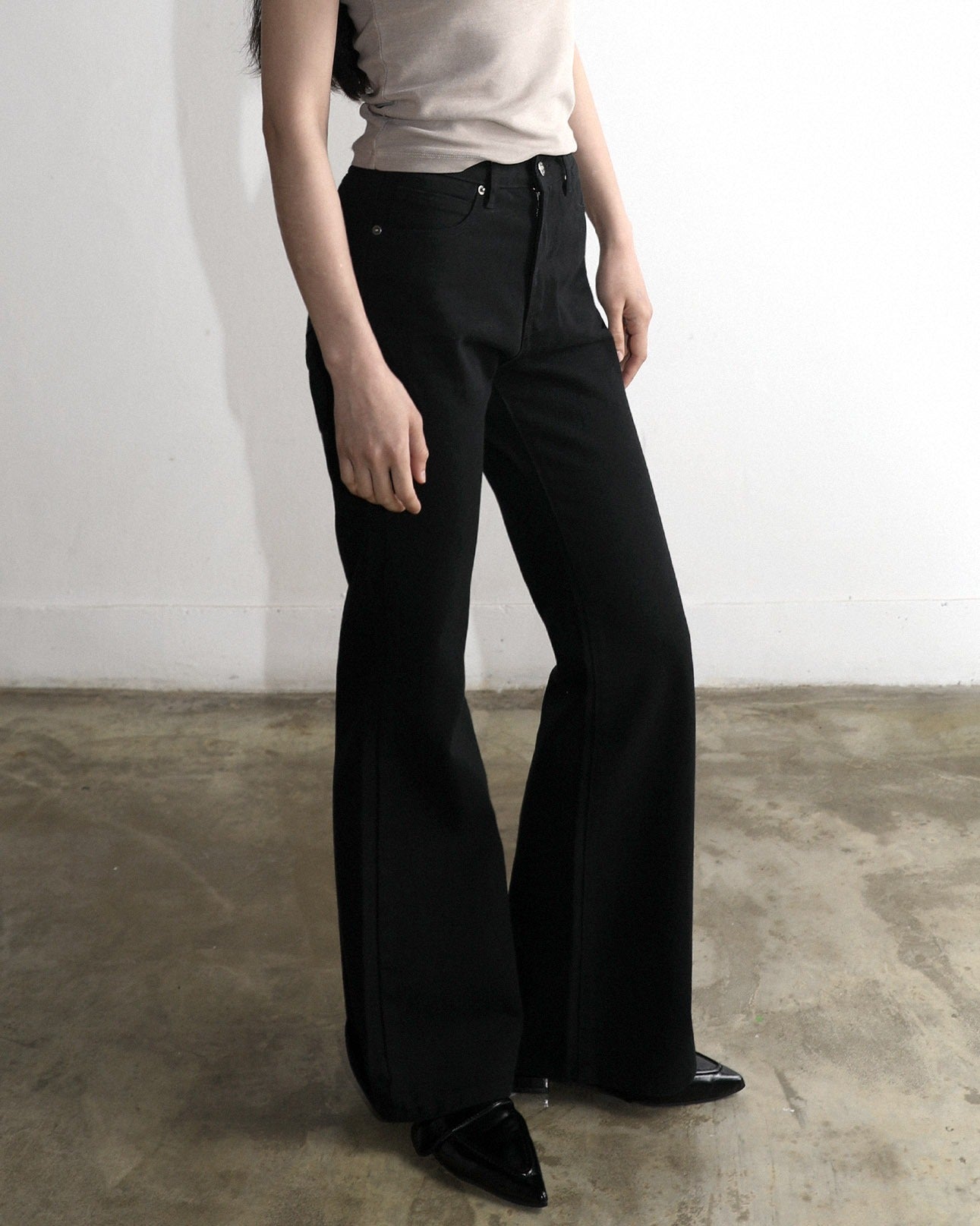 magoren-seoul-ss-25-metal-triclipse-regular-fit-bootcut-cotton-pants-black-black-s