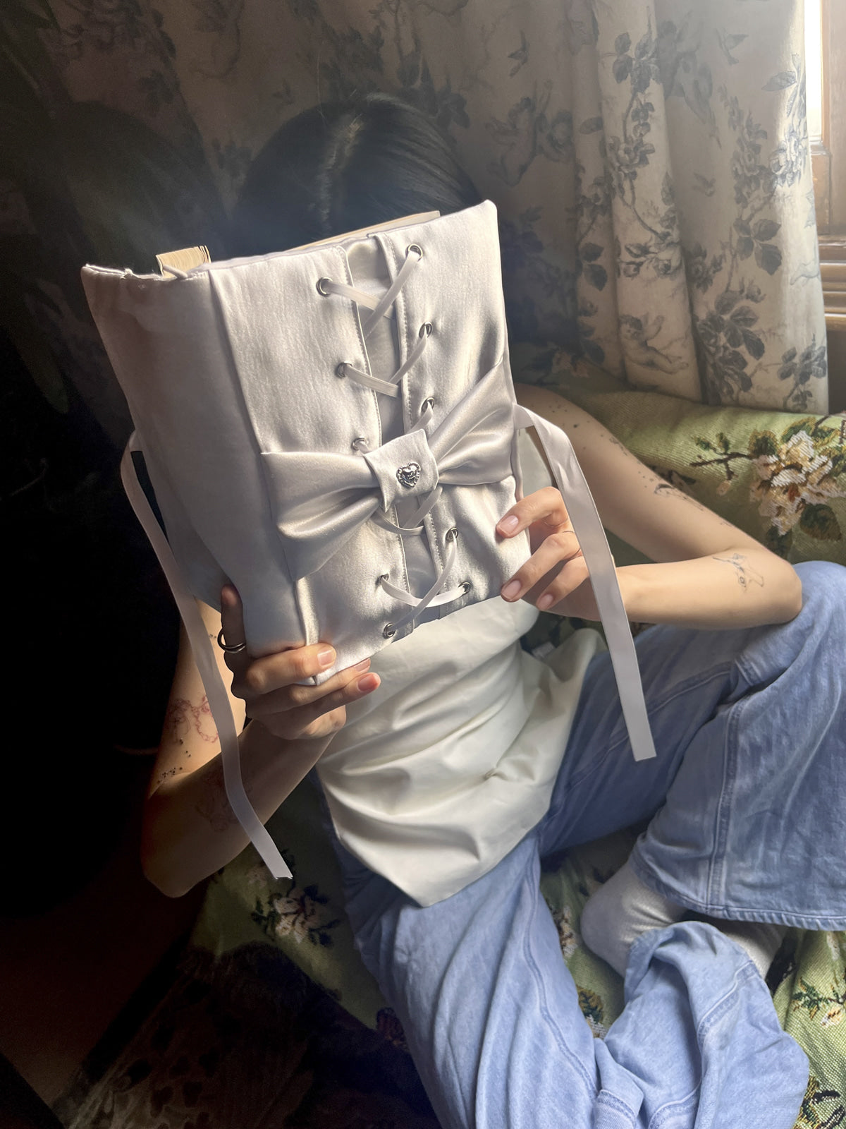 atta-seasonless-hold-me-tight-bookcover-silver-a5-size