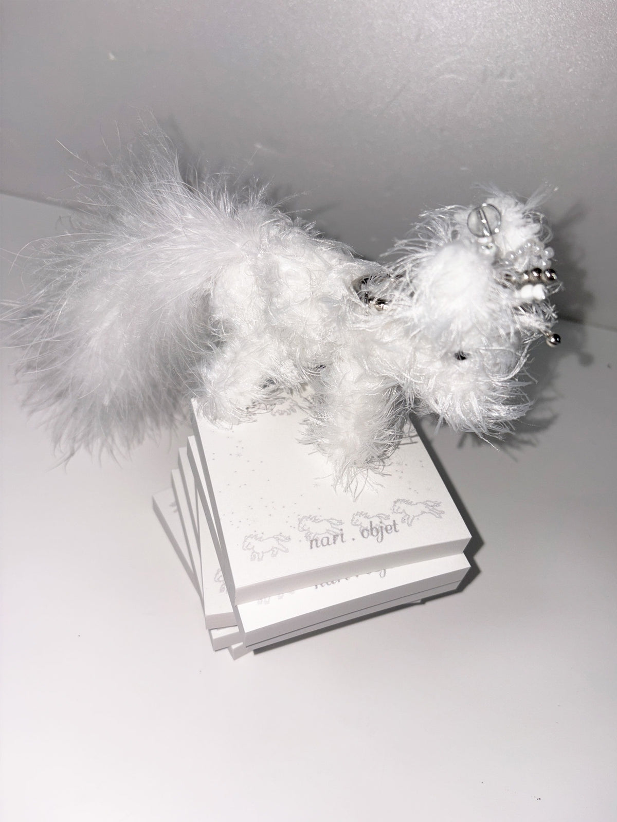 nariobjet-fw-26-pori-doll-keyring-white-black-white-white-s