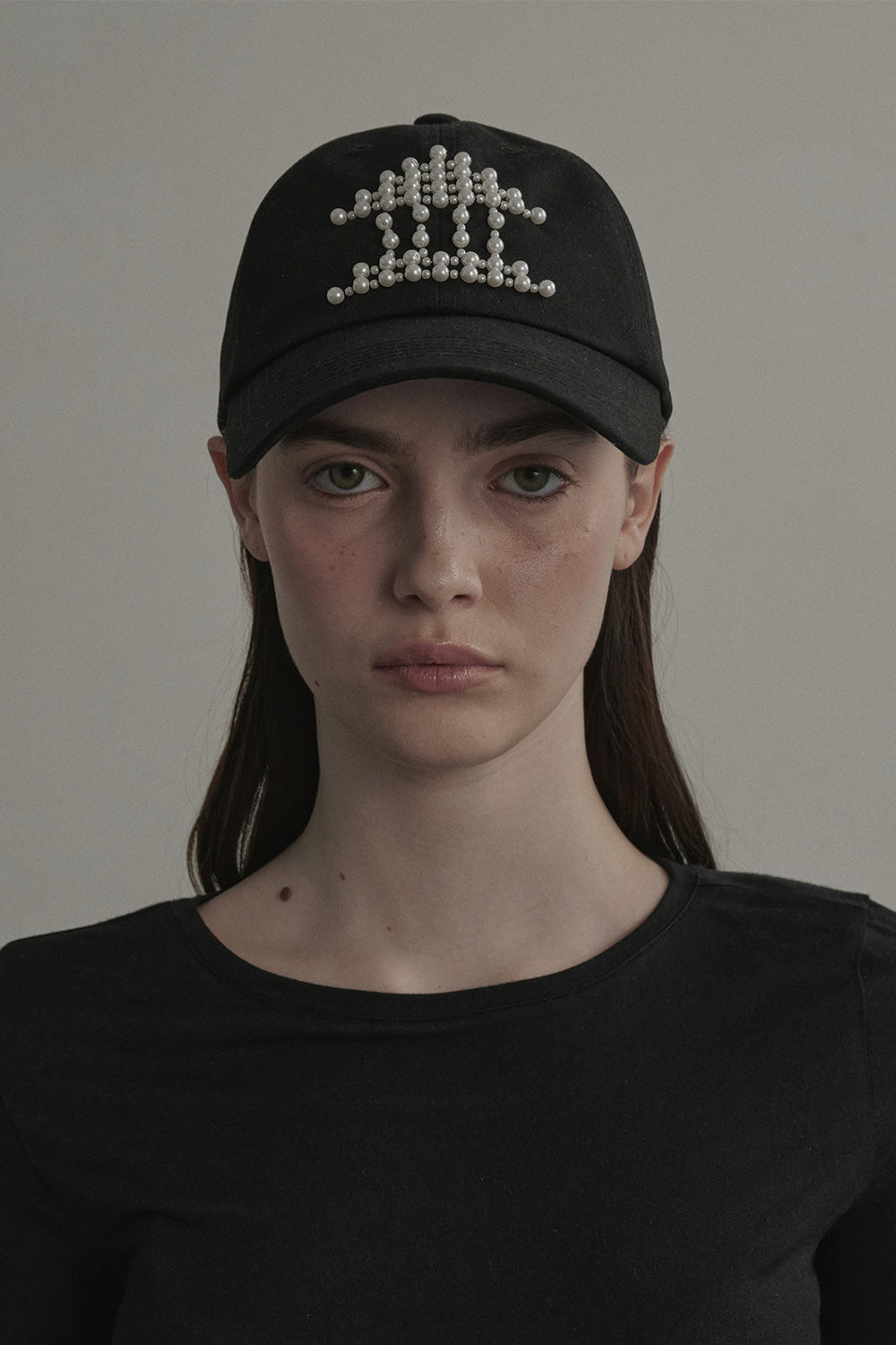 mausoleum-ss-25-mausoleum-pearl-hand-beaded-capblack