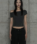 etre-au-sommet-ss-26-pigment-damage-panel-short-top-dark-gray-dark-gray-s