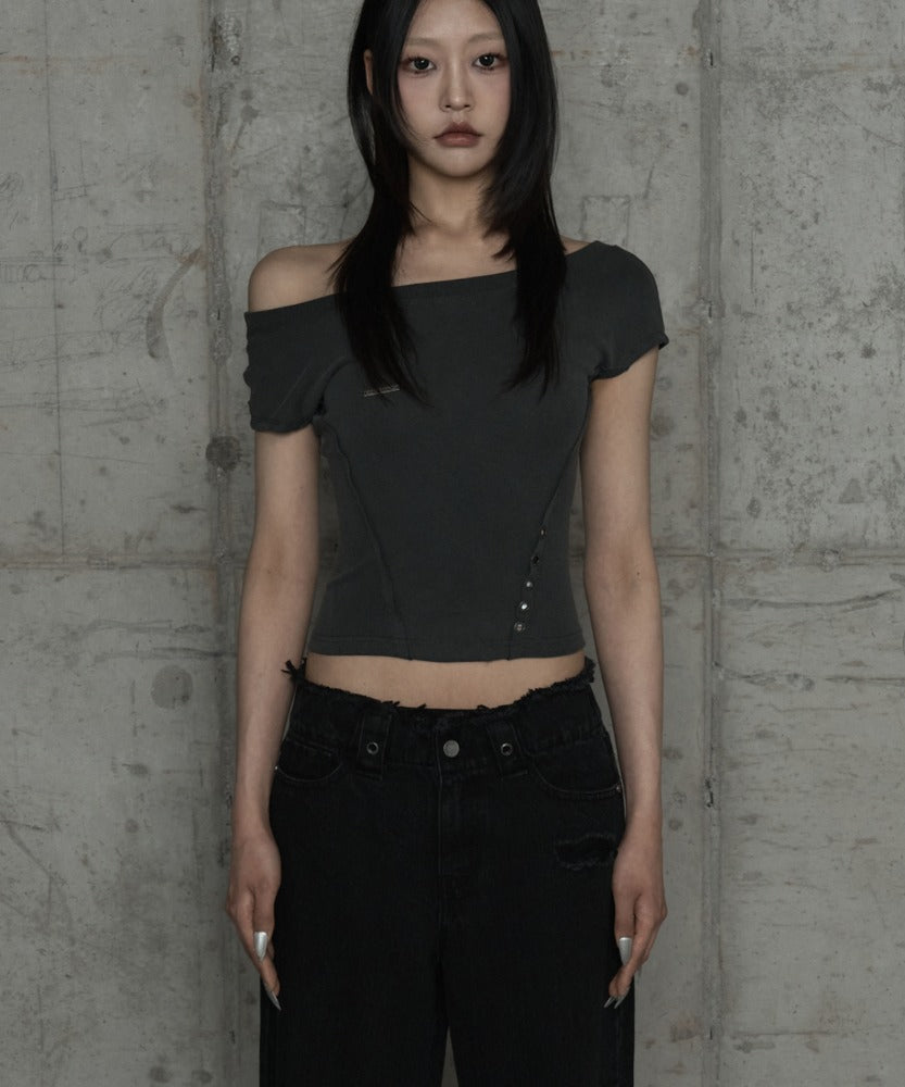 etre-au-sommet-ss-26-pigment-damage-panel-short-top-dark-gray-dark-gray-s