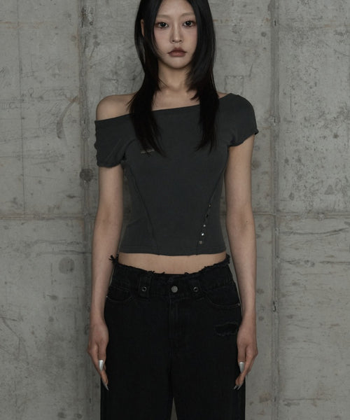 etre-au-sommet-ss-26-pigment-damage-panel-short-top-dark-gray-dark-gray-s
