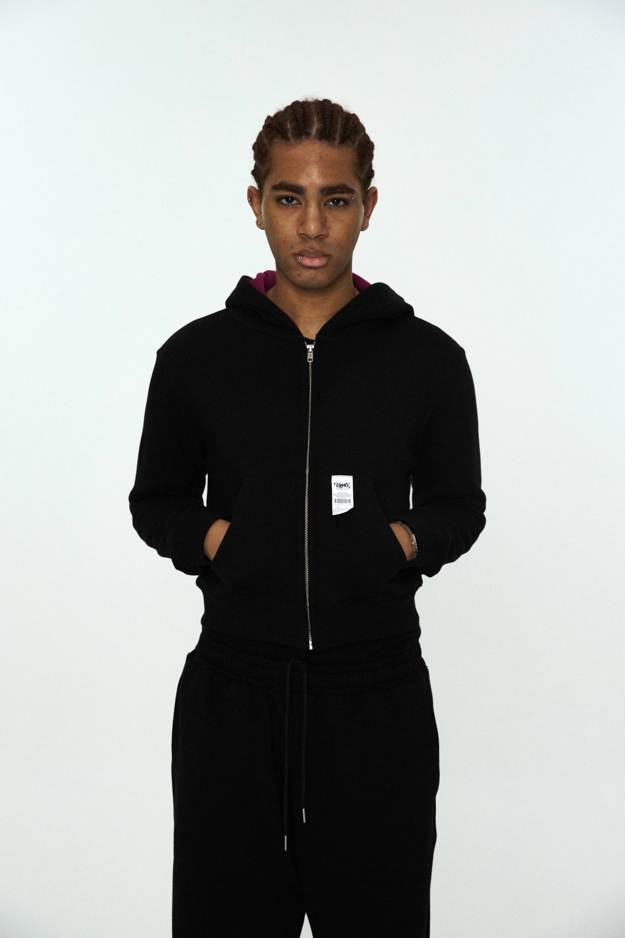 gyko-ss-25-color-point-crop-hoodie-(black-&-purple)