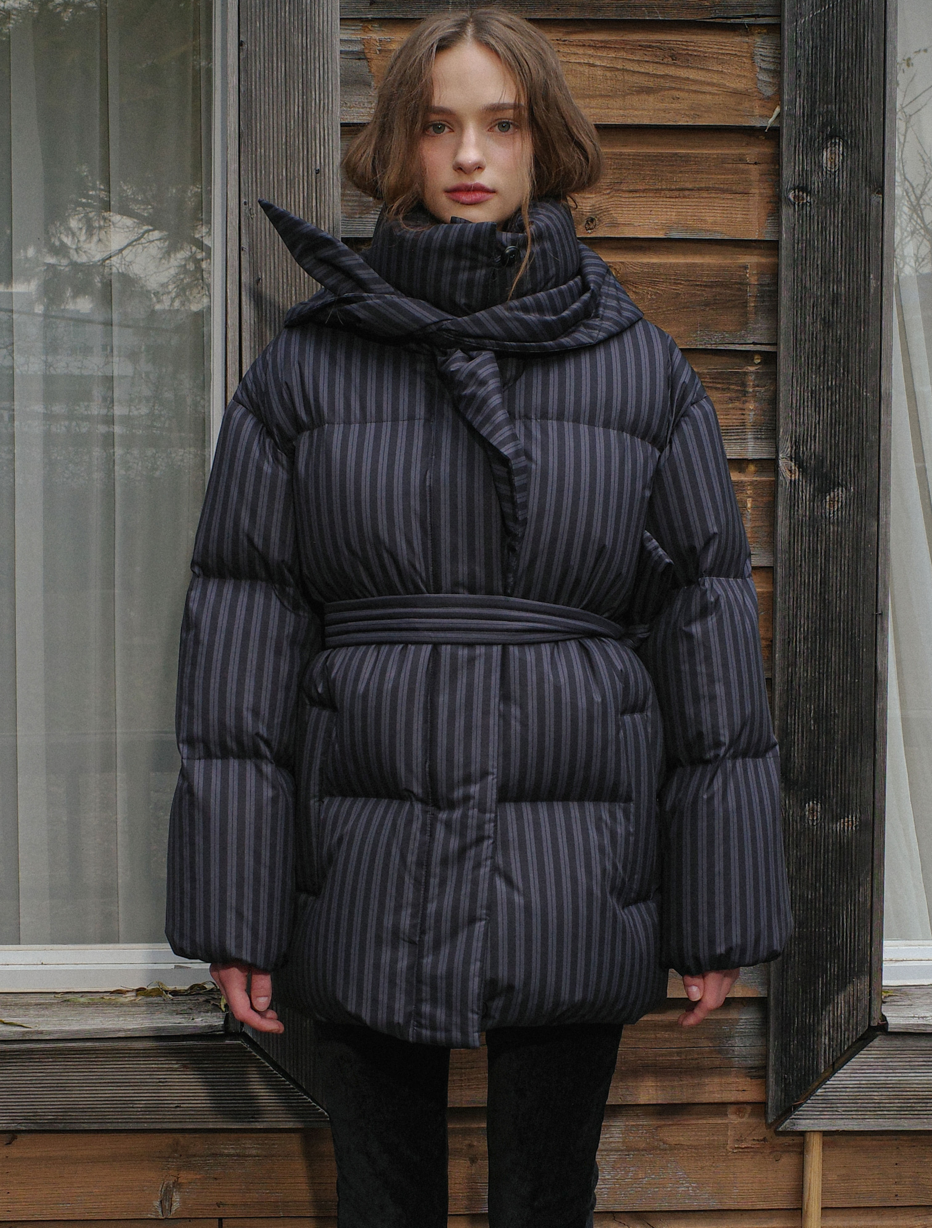 sparkling-piece-ss-26-soft-stripe-mid-goose-down-black-black-s