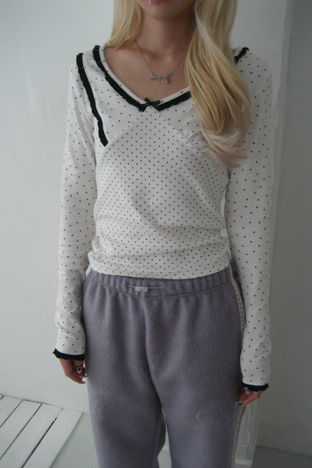 [SHAKIRI] STARRY LACE TOP _WHITE