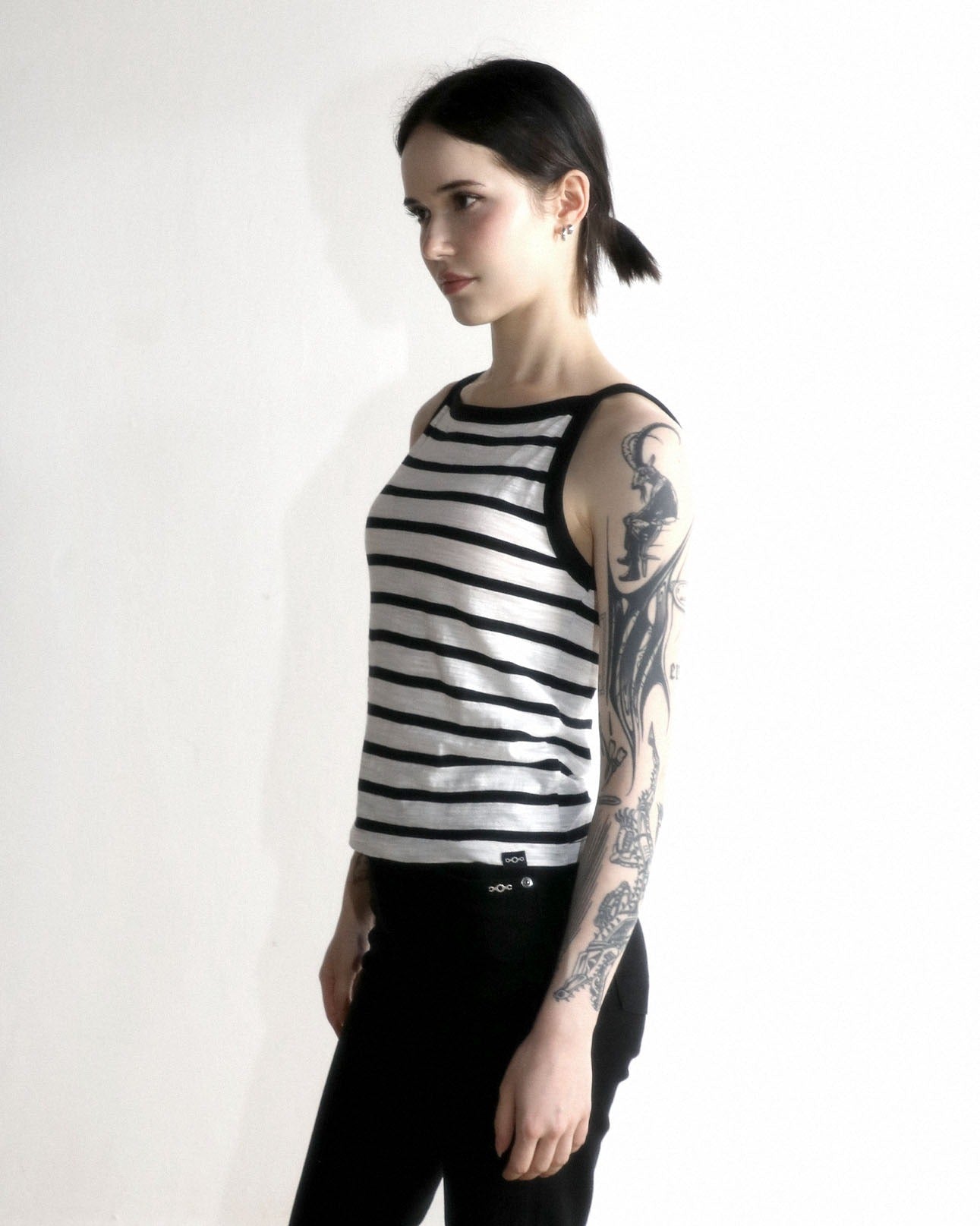 magoren-seoul-ss-25-slub-stripe-sleeveless-black-black-s