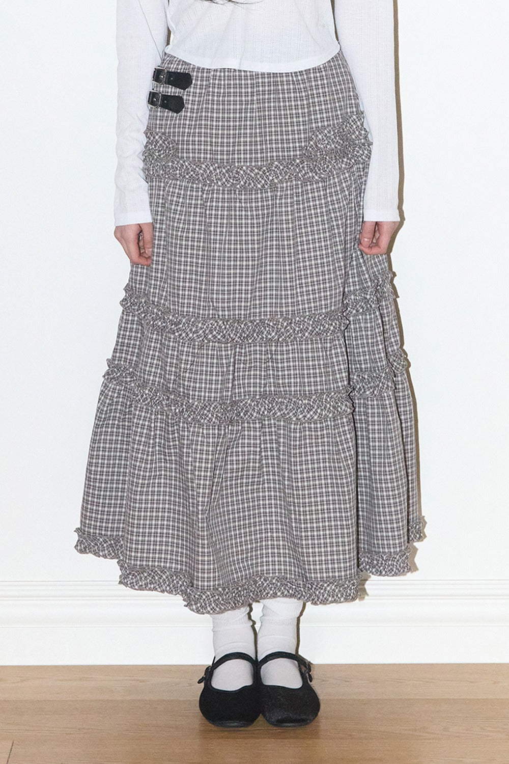 illigo-ss-26-buckle-frill-long-skirt-check-beige-beige-s