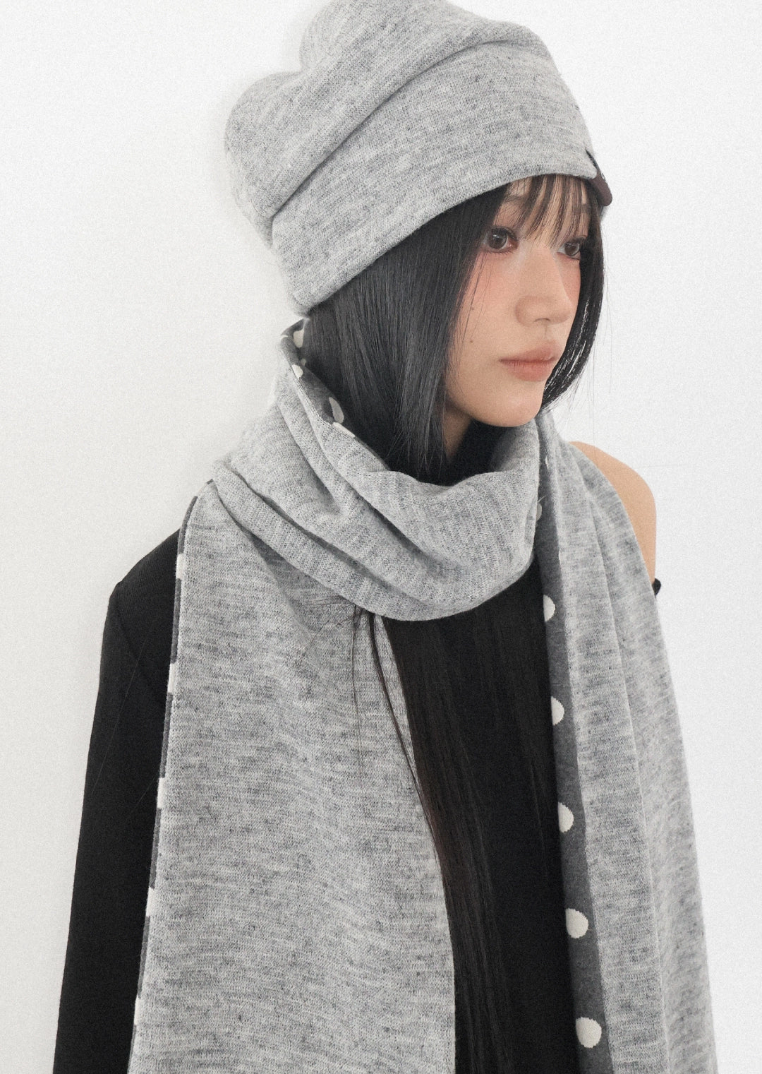 vaca-fw-25-grey-dot-reversible-muffler-grey-s