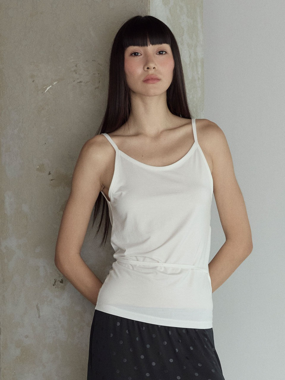 visus-ss-25-backless-strap-top_white