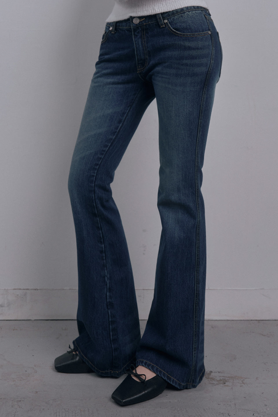 damio-fw-26-washed-mid-rise-bootcut-denim-deep-blue-deep-blue-s