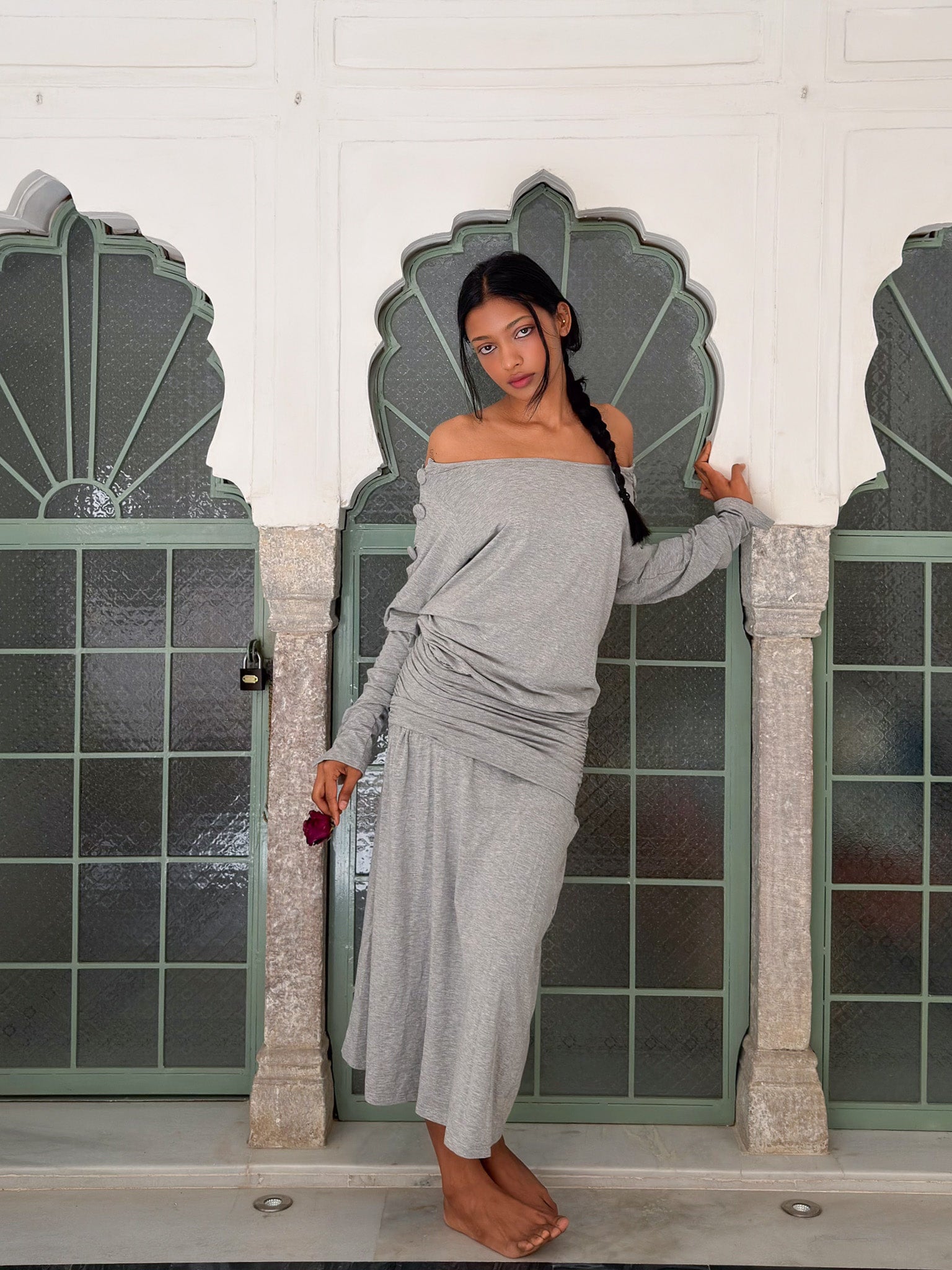 jaeshin-ss-26-button-sleeve-maxi-dress-gray-gray-s