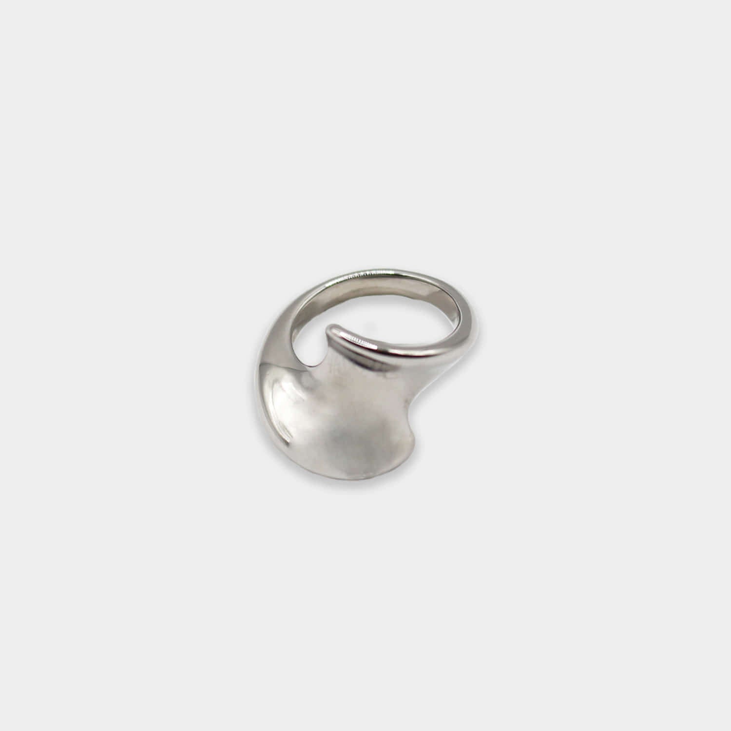 grumpy-stuff-fw-25-fluid-curve-ring-silver-s