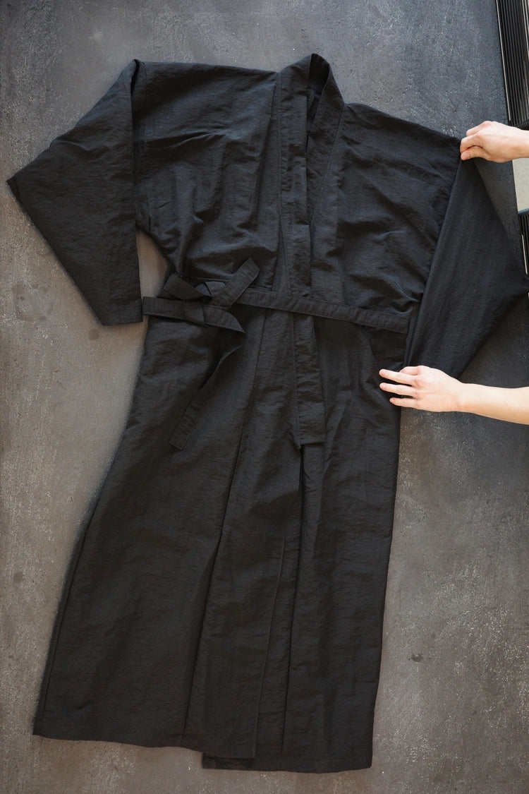 knacku-ss-26-knacku-robe-black-s