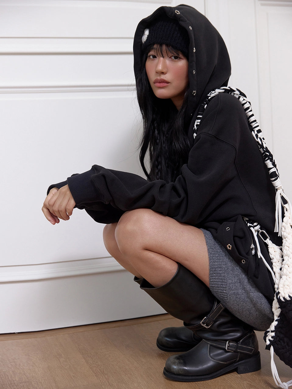 meenderi-fw-25-flower-eyelet-hoodie-black-black-s