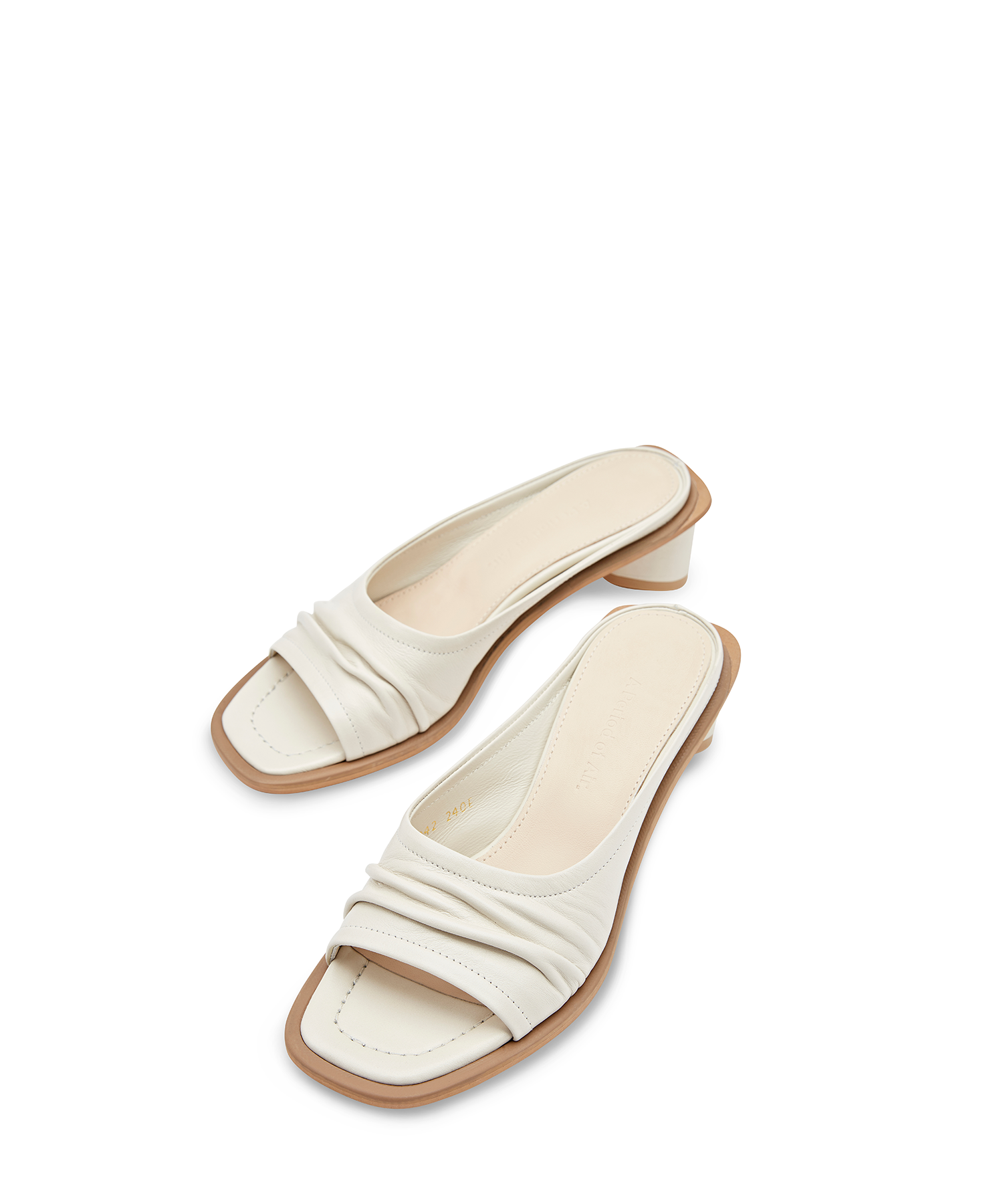 apoa-seasonless-pli-square-mule-off-white