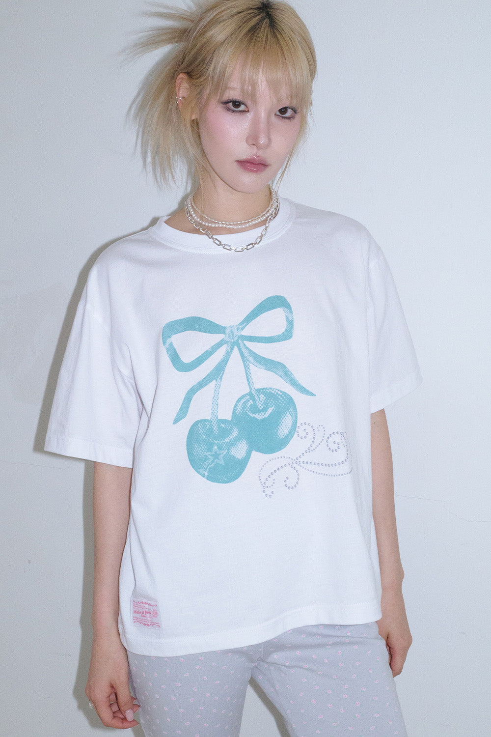 fakiii-ss-26-cherry-stud-graphic-t-shirtwhite-white-s