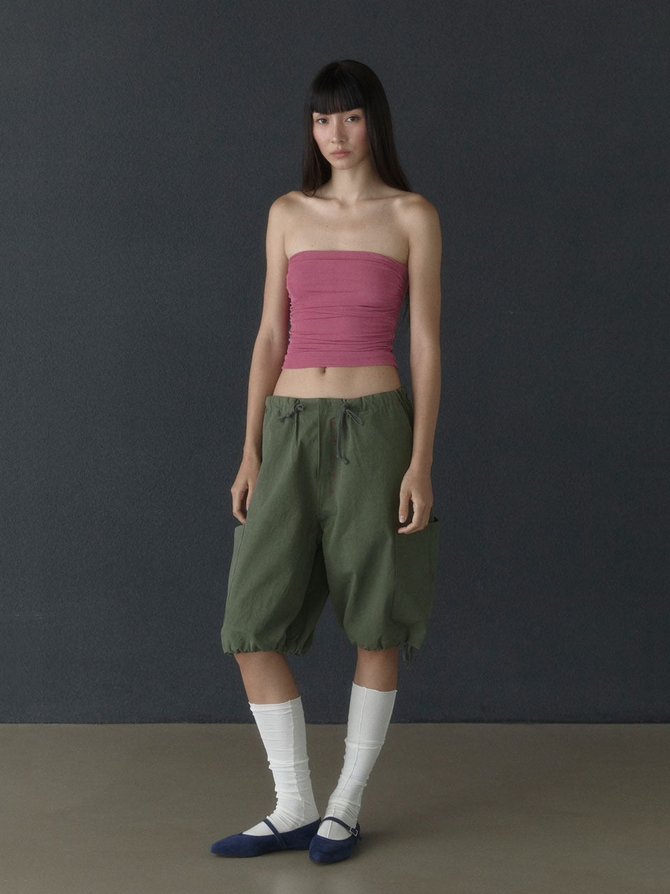 visus-ss-25-low-waist-cargo-shorts_khaki