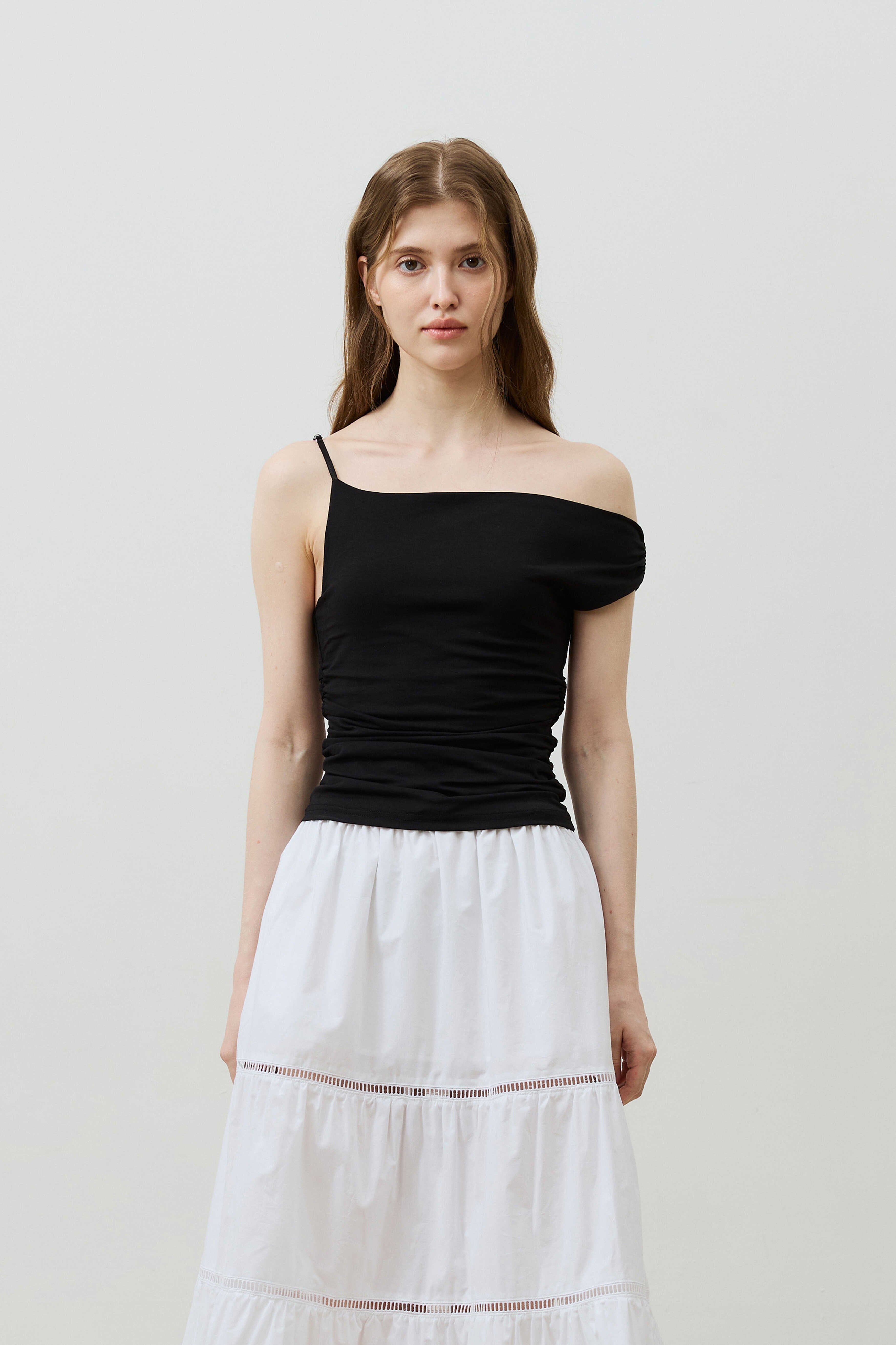 ari-ss-26-sherry-unbalance-shirrling-top-black-black-s