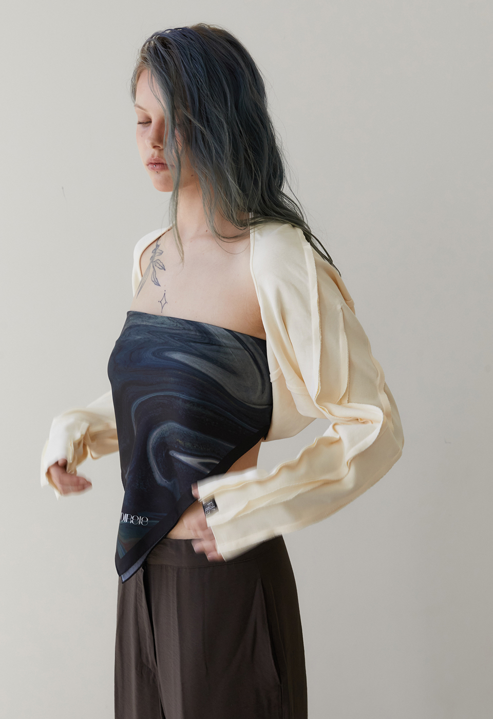 revoirsis-ss-26-rvis-reversible-cutting-bolero-cream-cream-s