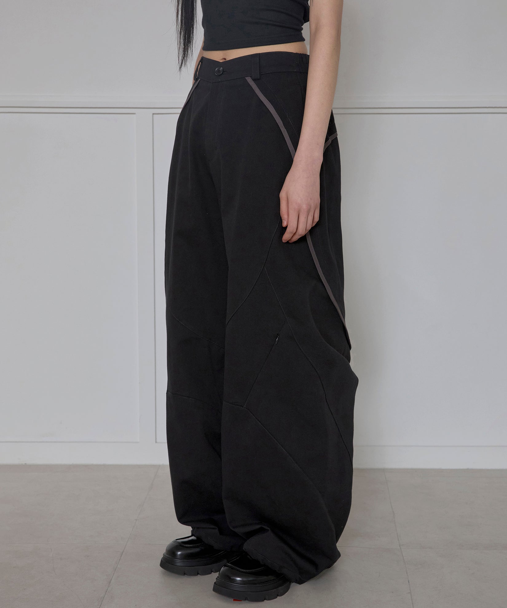 [FLAREUP] Asymmetrical Wide Pants (FL-253_Black)
