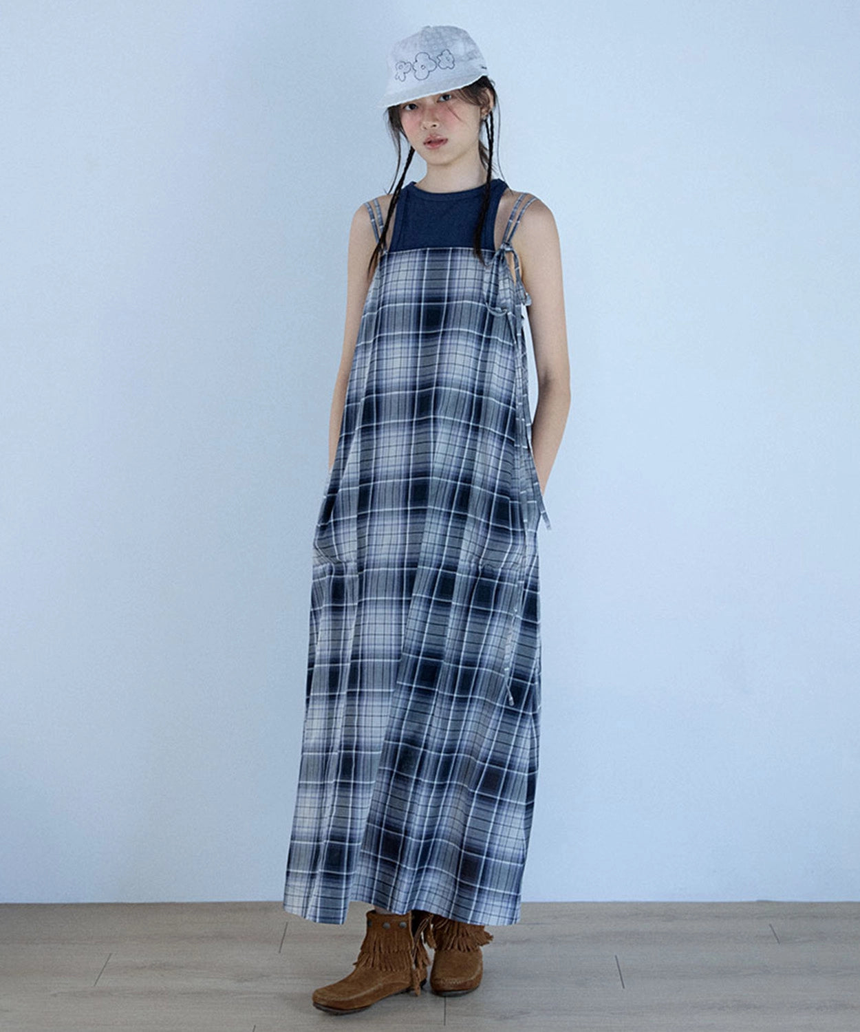 hokuspokus-ss-25-anns-check-dressnavy-navy-s