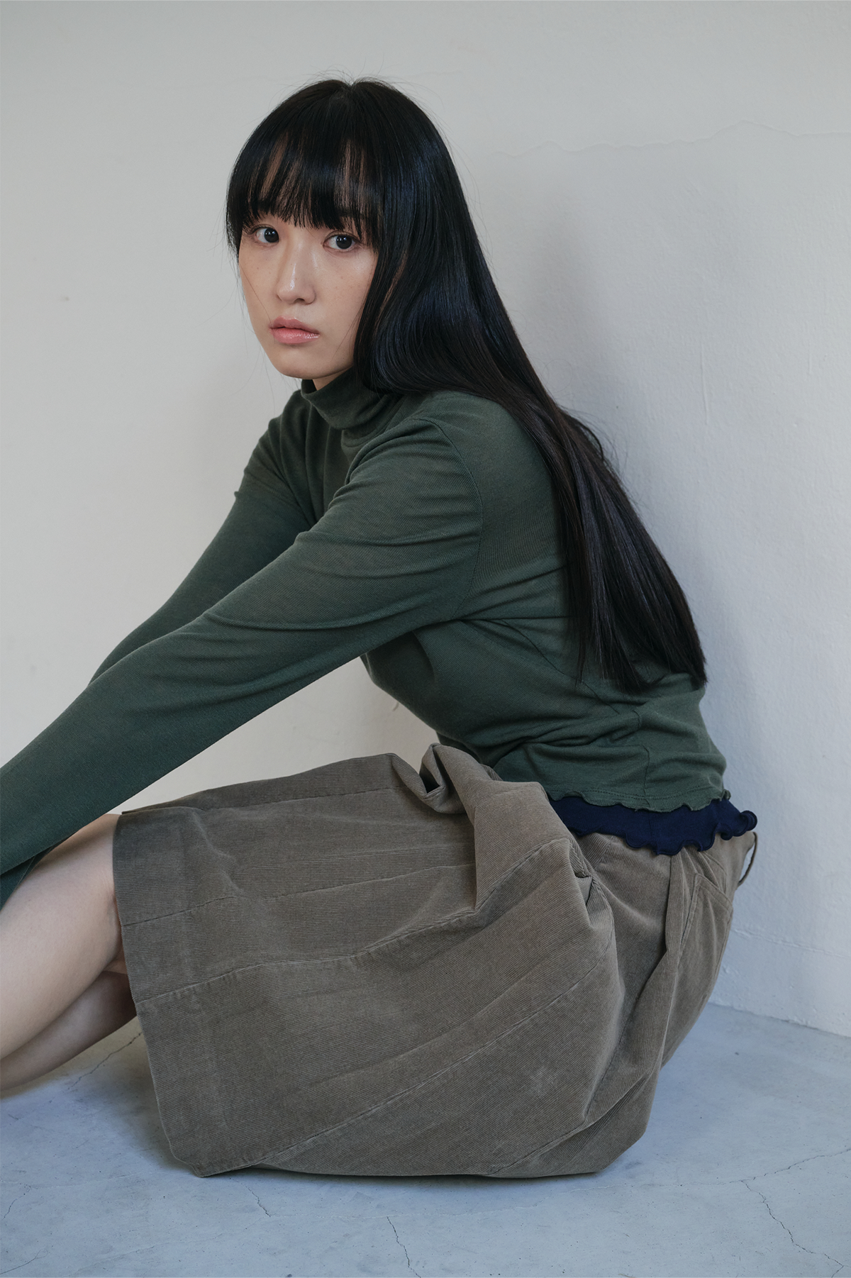 peep-fw-25-soft-wave-hem-turtleneck-2colors-deep-green-deep-green-s