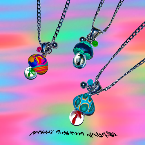 3amgang-seasonless-tirippy-mushroom-necklace-02-3color