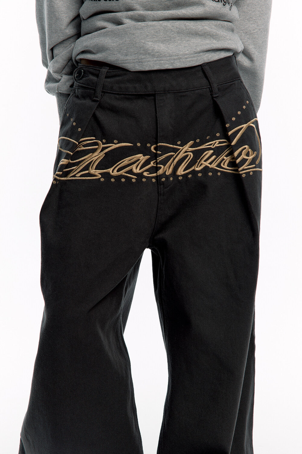 kashiko-fw-24-embroidered-pintuck-wide-pants-charcoal