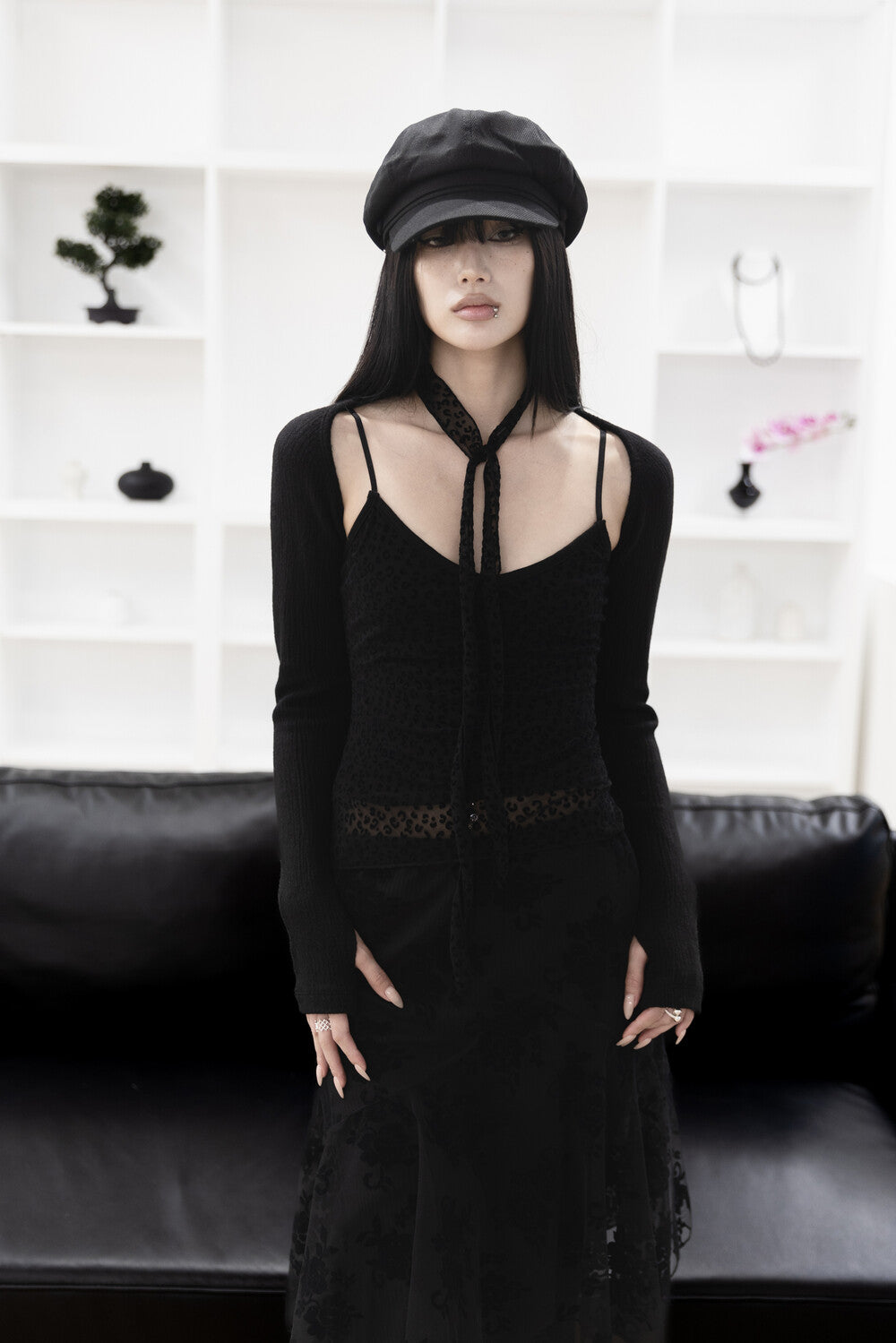 miae-fw-24-leopard-mesh-sleeveless-scarf-set-black