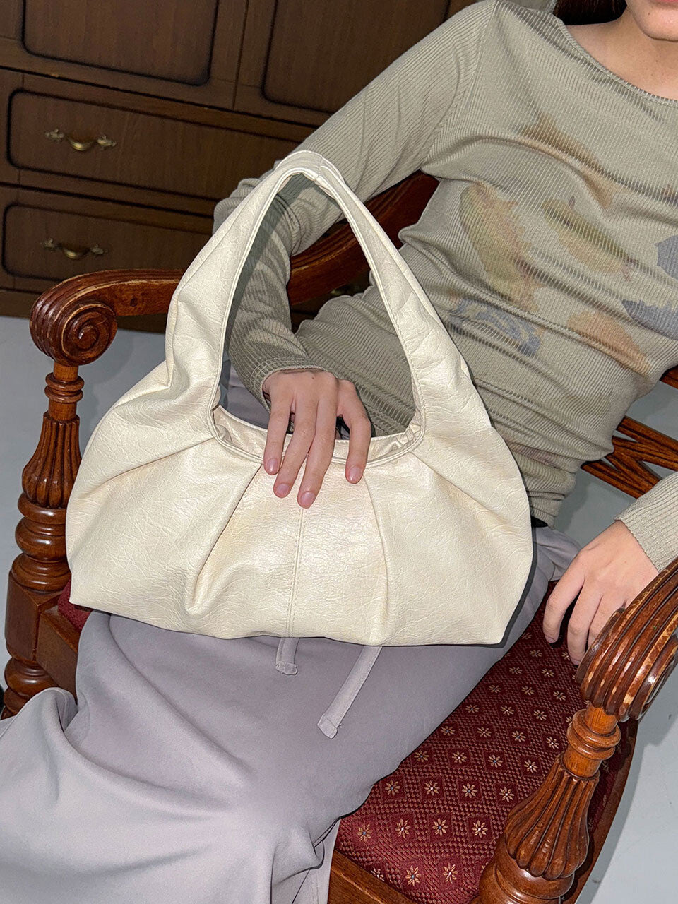 otie-ss-25-wiffle-bag-(crack-beige)