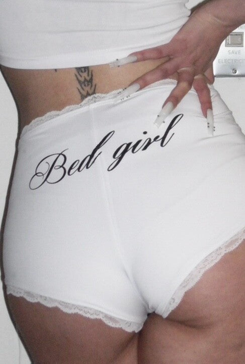 mlk-ss-25-lettering-lace-micro-pants-white