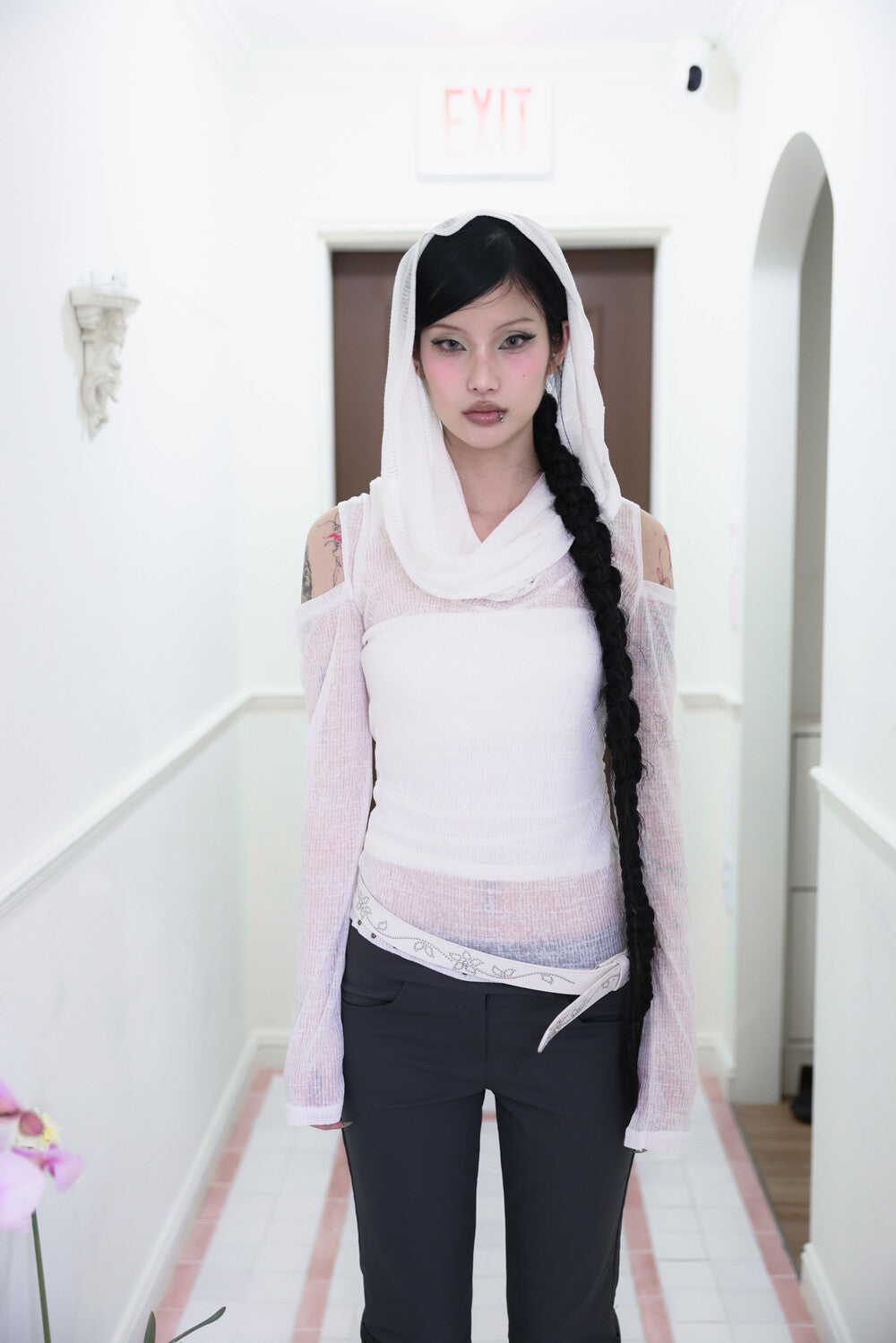 miae-ss-25-3way-offshoulder-hood-t-(white)