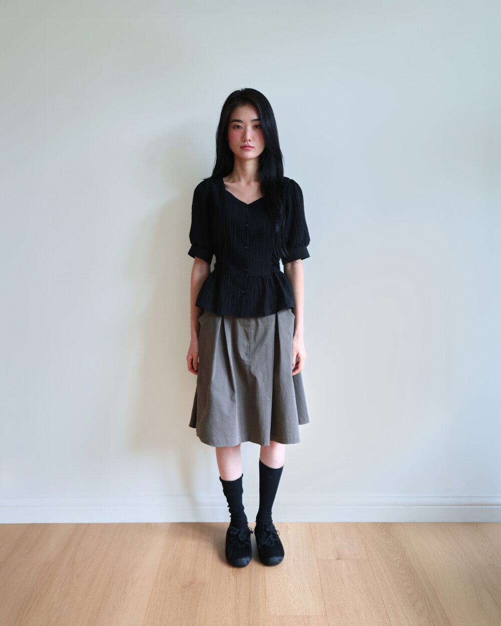 sio-ss-25-waist-bow-blouse-black-black-s