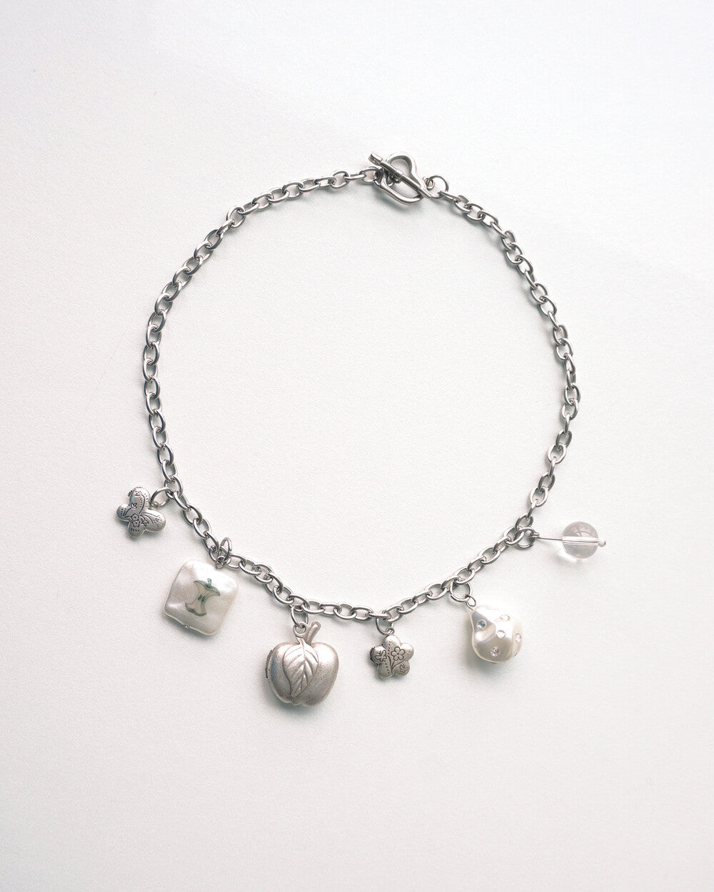 huggingoat-ss-25-apple-locket-charm-necklace-silver-s