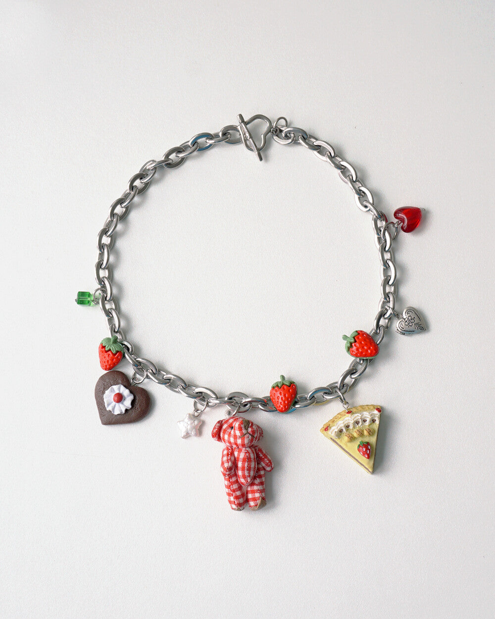 huggingoat-ss-25-strawberry-teddy-charm-necklace-silver-s