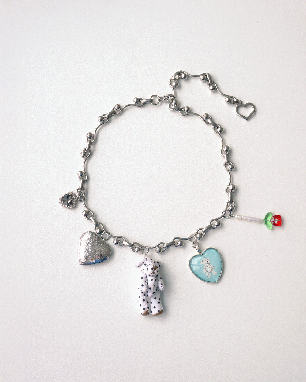 huggingoat-ss-25-rose-garden-film-necklace-silver-s