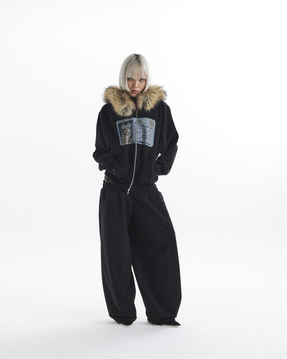 kaiya-fw-25-id-card-hooded-zip-up-black-black-s