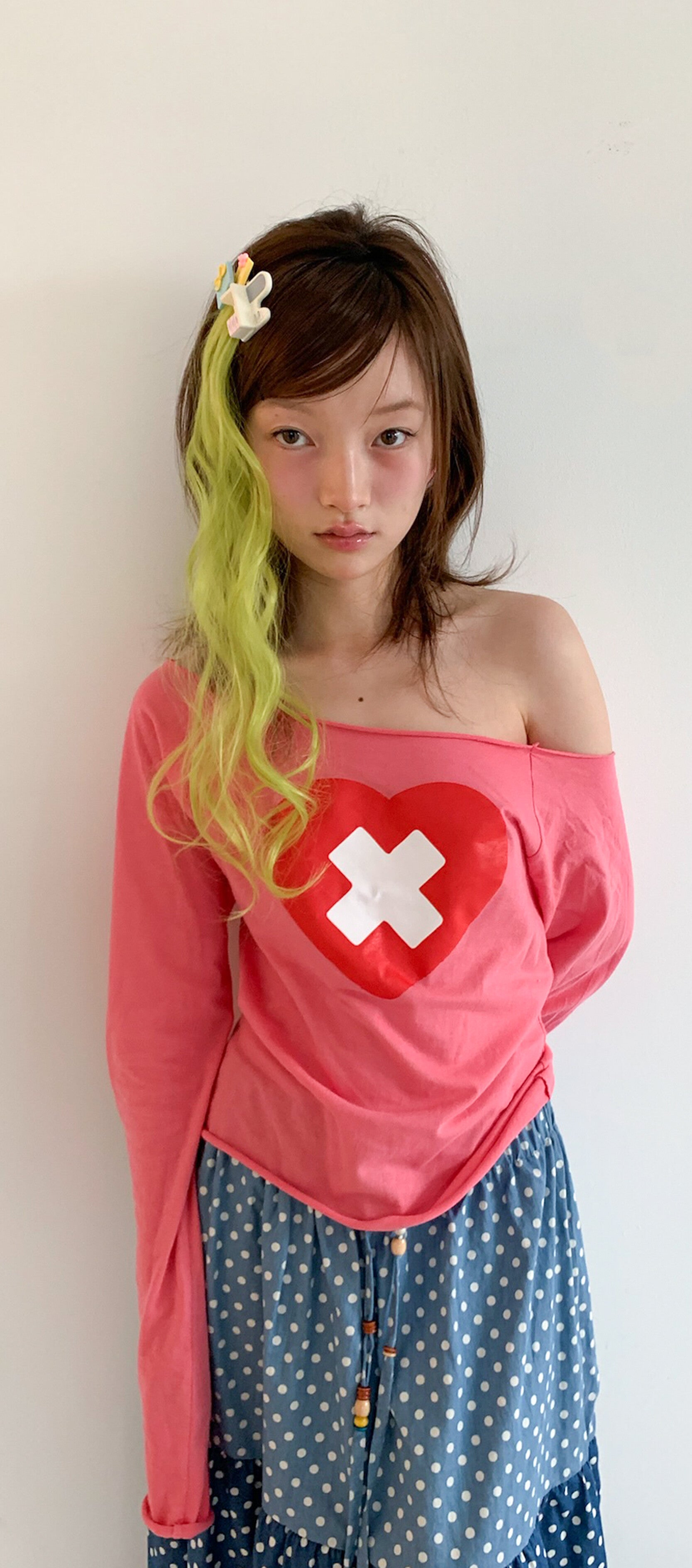 [FAERIE] (F.E.E.S) cross heart cut off t-shirt (rose) Pre-order item will be shipped in mid-December.