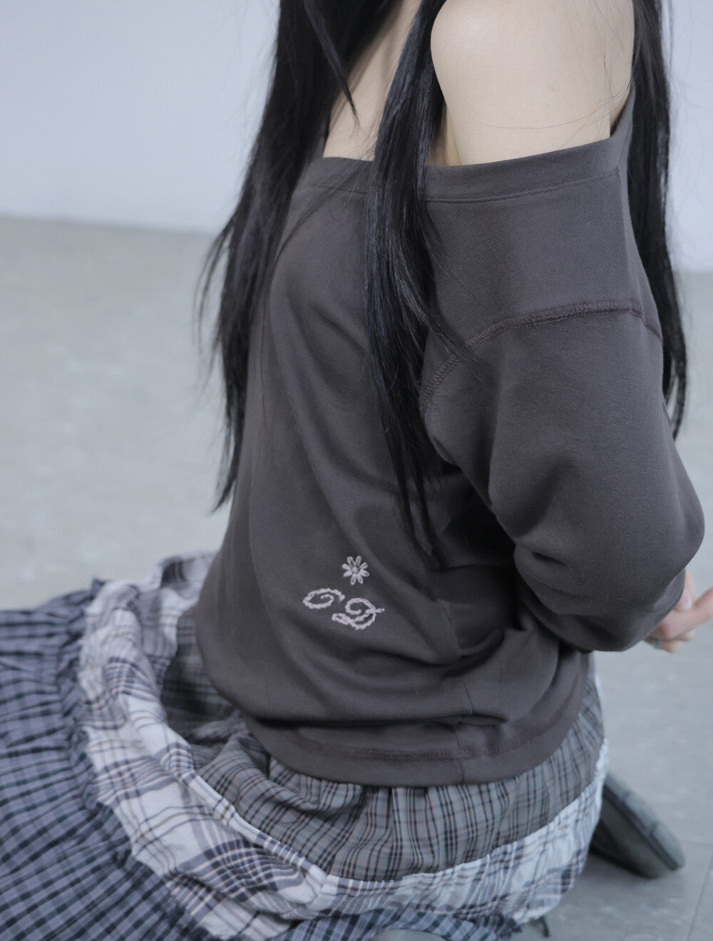 oddme-ss-26-loose-v-neck-long-sleeve-brown-brown-s