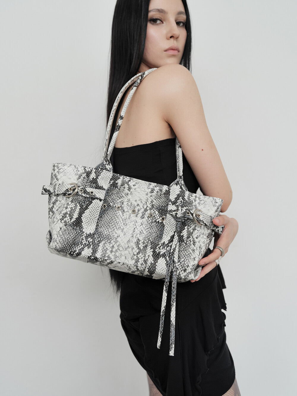 picea-ss-26-vezel-bag-python-white-python-white-s