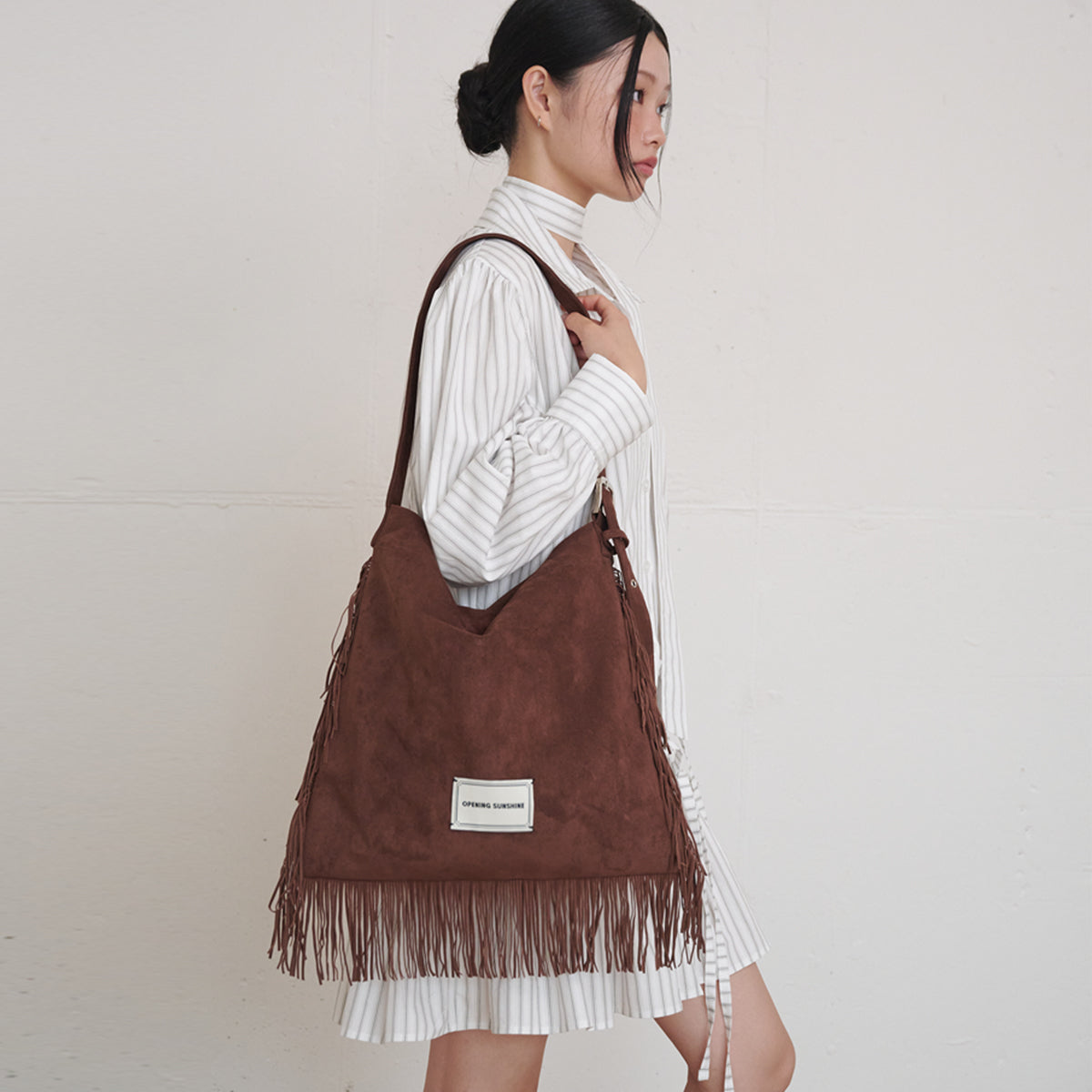 opening-sunshine-fw-26-western-fringe-detail-suede-bag-brown-brown-s