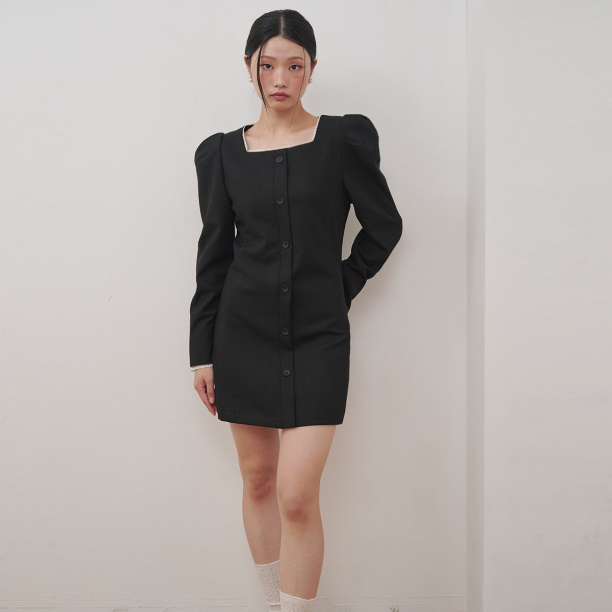 opening-sunshine-fw-26-square-neck-lace-puff-sleeve-mini-dress-black-black-s