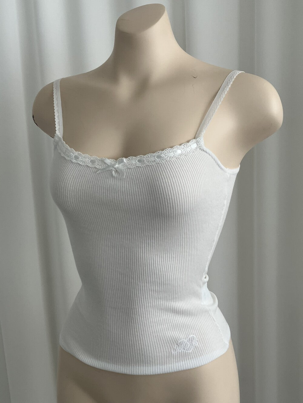 angelnumber555-fw-26-girlish-lace-top-white-s